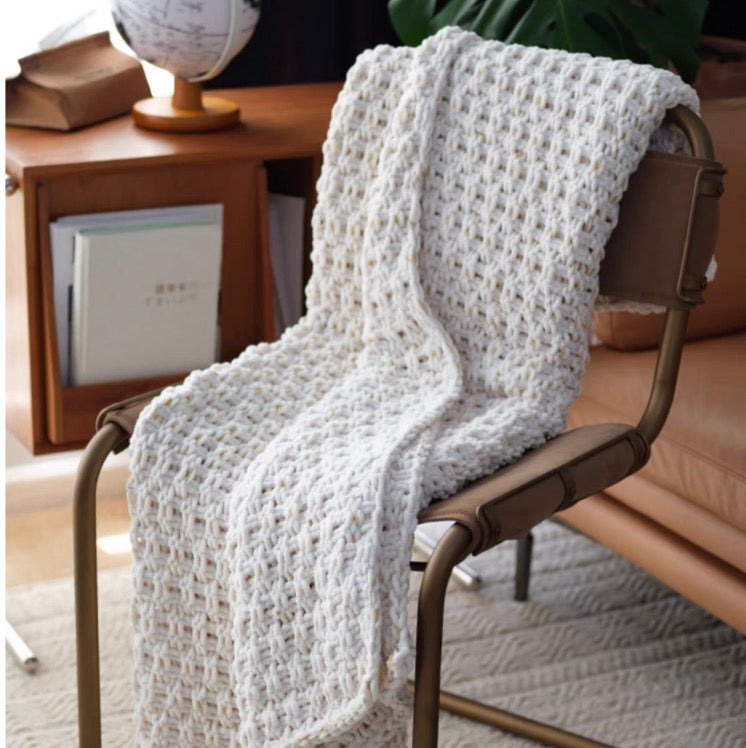 GOLD Pure Chunky Knit Throw Blanket