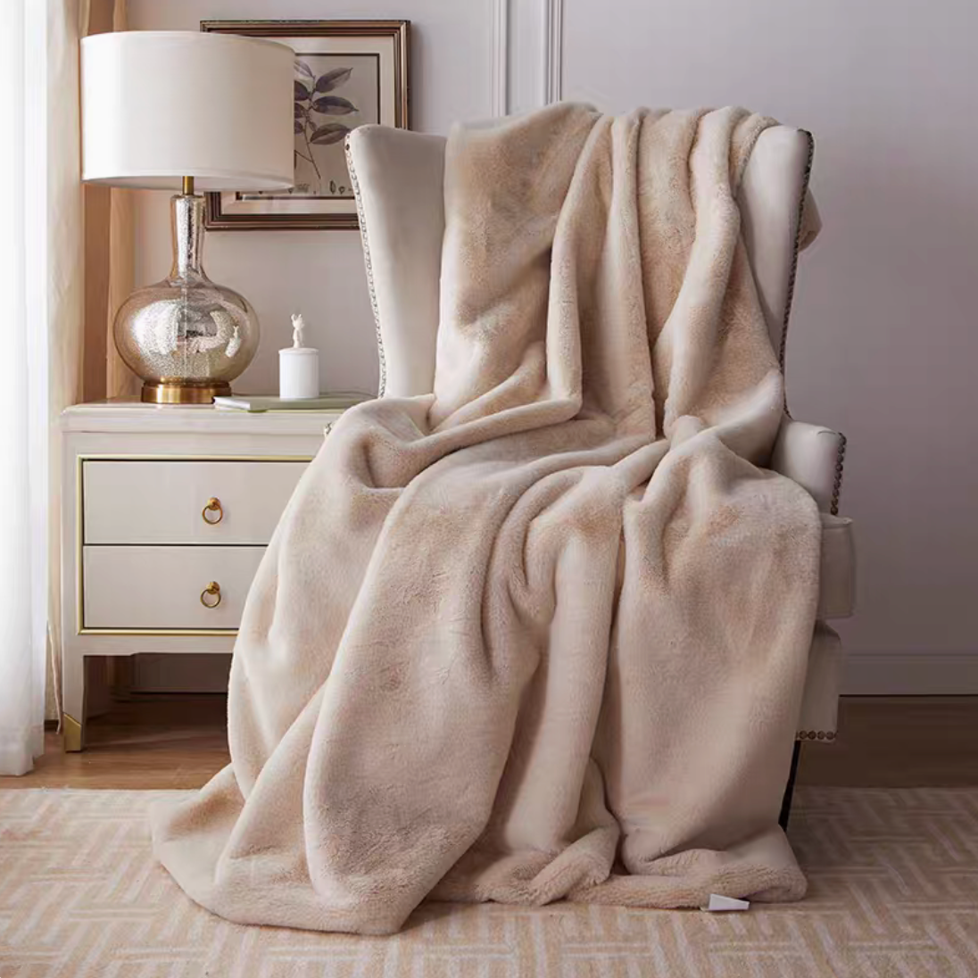 Pluche Reversible Faux Fur Throw