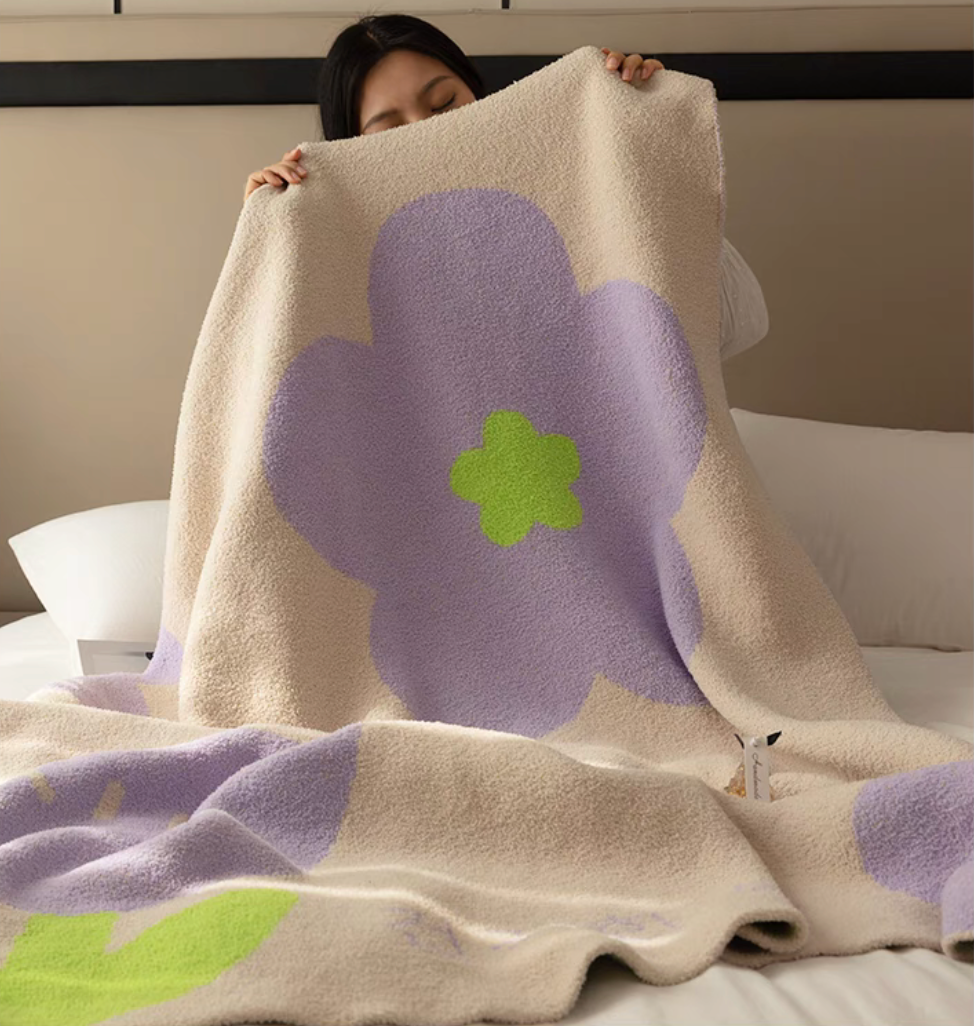 Tulip Luxe Blanket