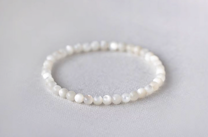 Natural Mother-of-Pearl Stretch Bracelet