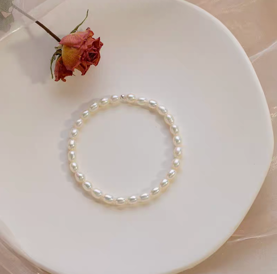 Freshwater Pearl Stretch Bracelet