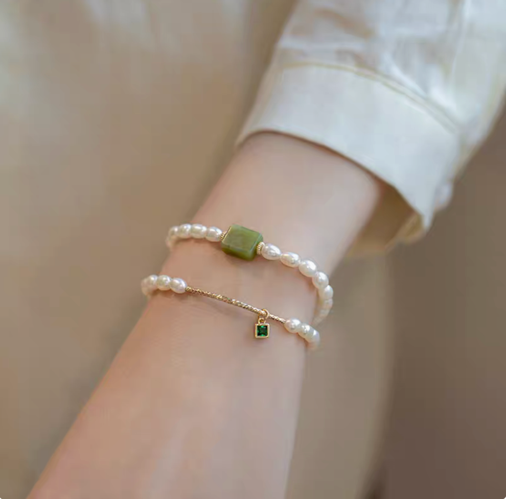 Olivine Pearl Bracelet