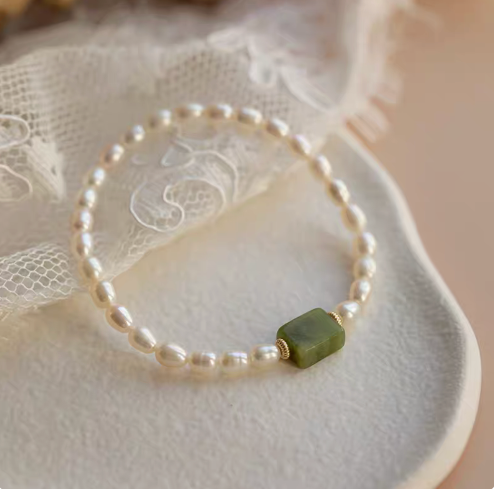 Olivine Pearl Bracelet