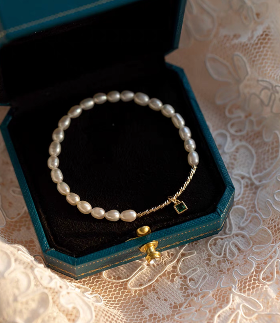 Olivine Pearl Bracelet