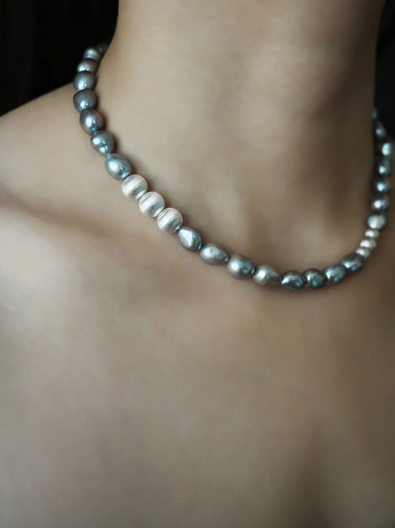 Grey Pearl Silver Necklace