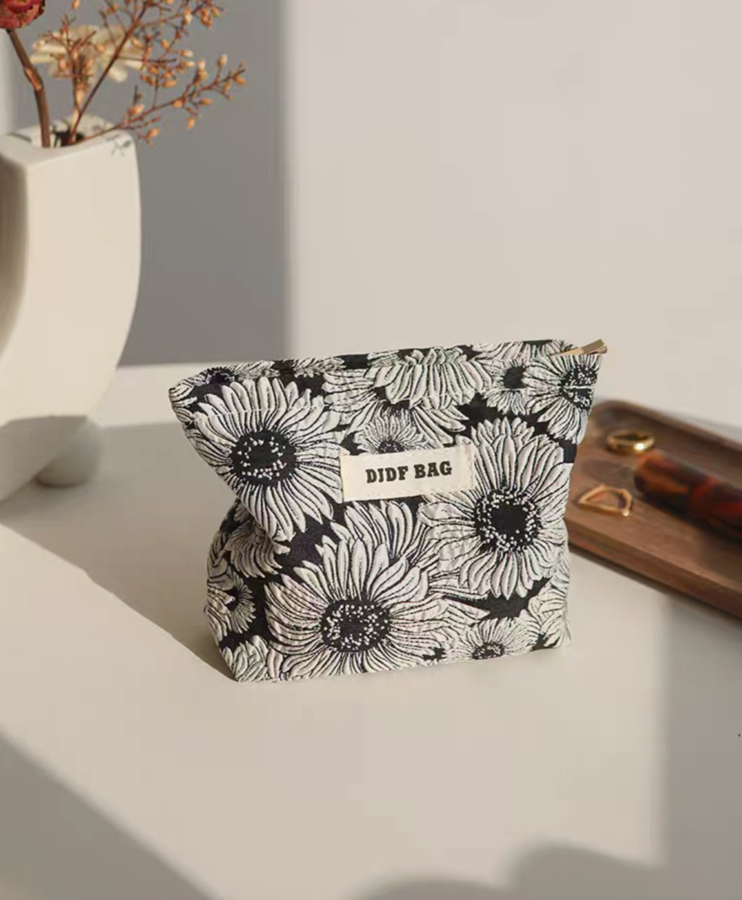 Daisy Travel Makeup Bag