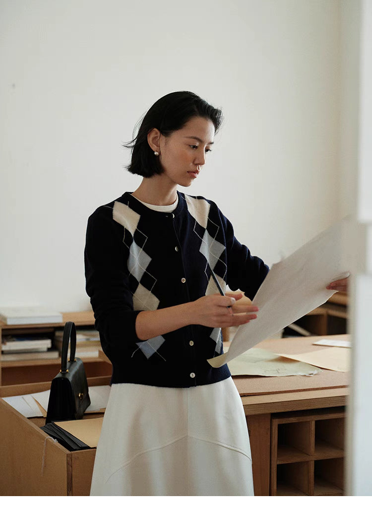 Ivy League Inspired Diamond Pattern Cardigan