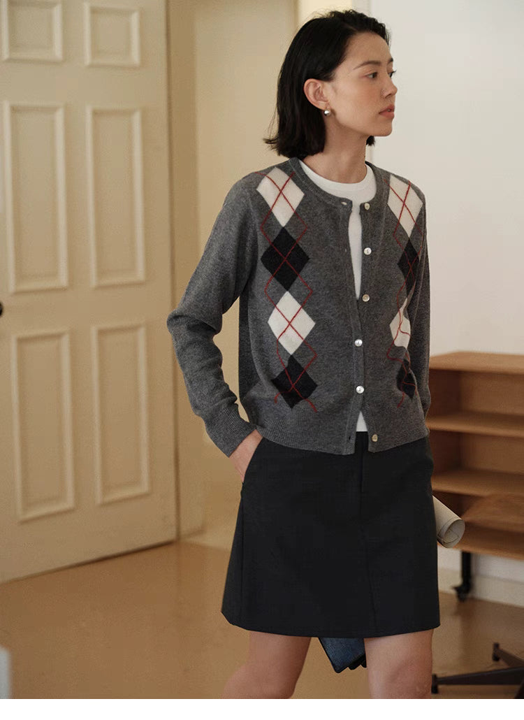 Ivy League Inspired Diamond Pattern Cardigan