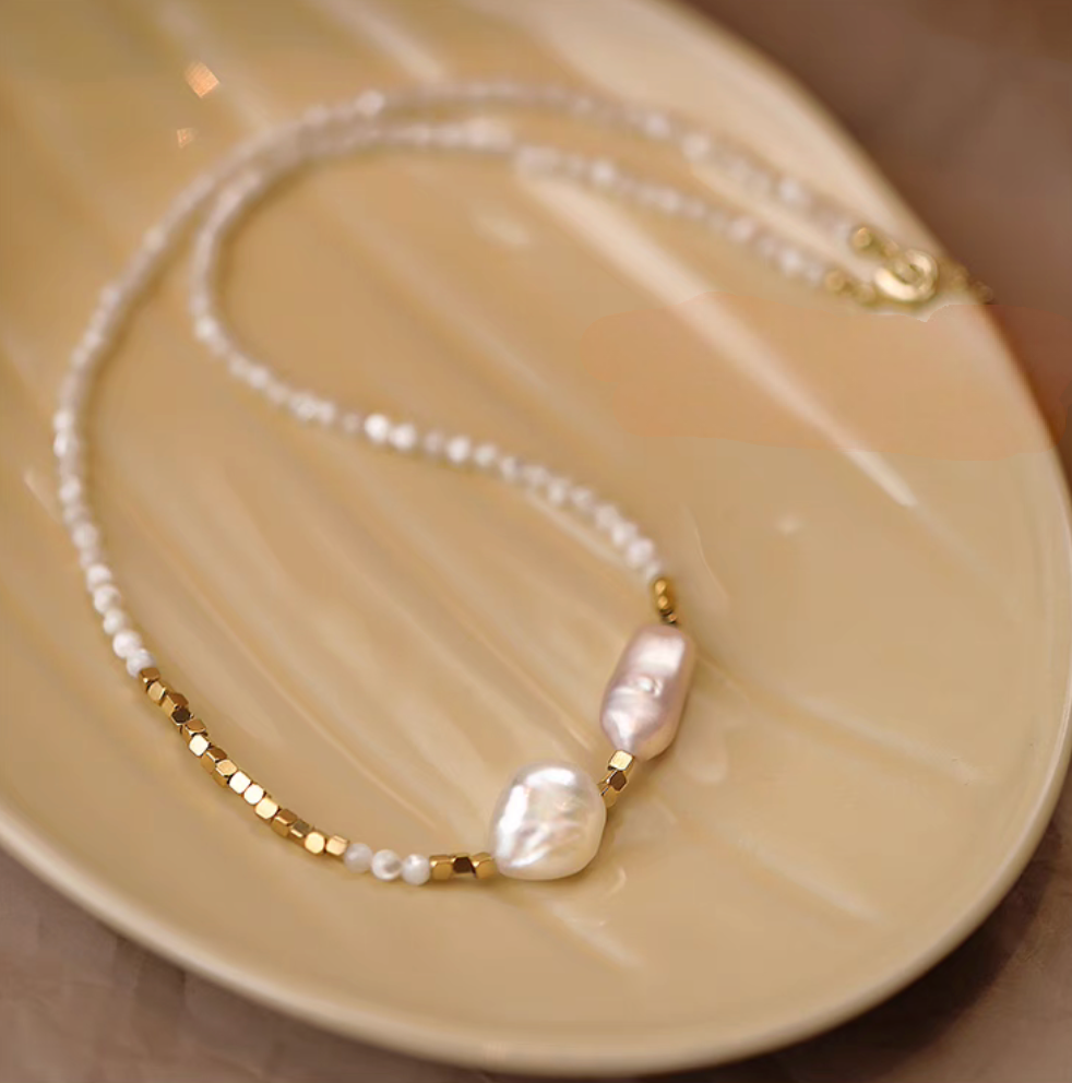 Vintage Elegance Pearl &amp; Shell Necklace